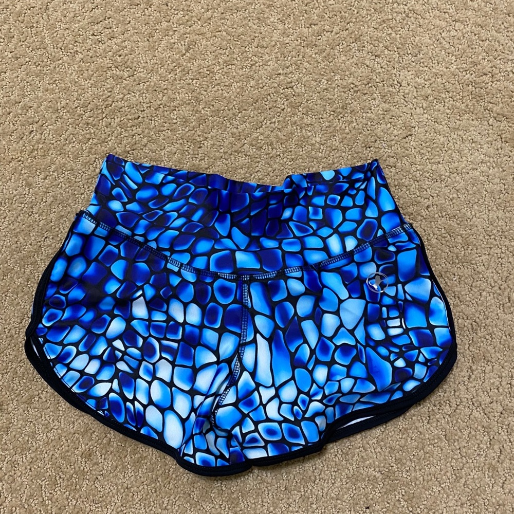 Abs2b scrunch butt shorts
